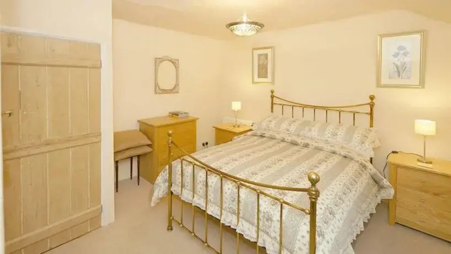 Ty Doli Cottage, Rural Location Just Outside Conwy Town