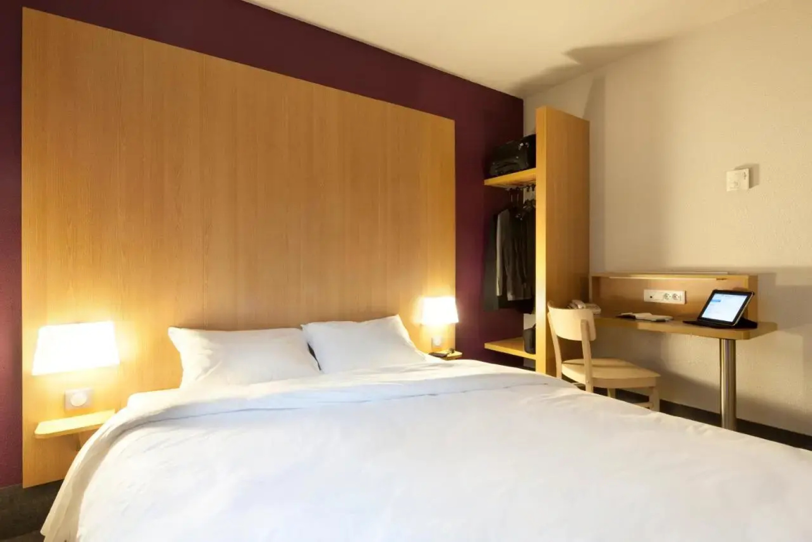 B&B HOTEL Grenoble Centre Verlaine