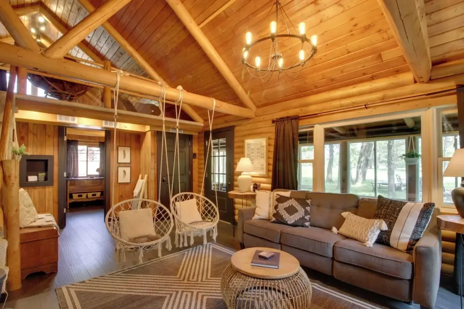 1 Mi to Beach & Lake: Breezy Point Cabin w/ Yard!