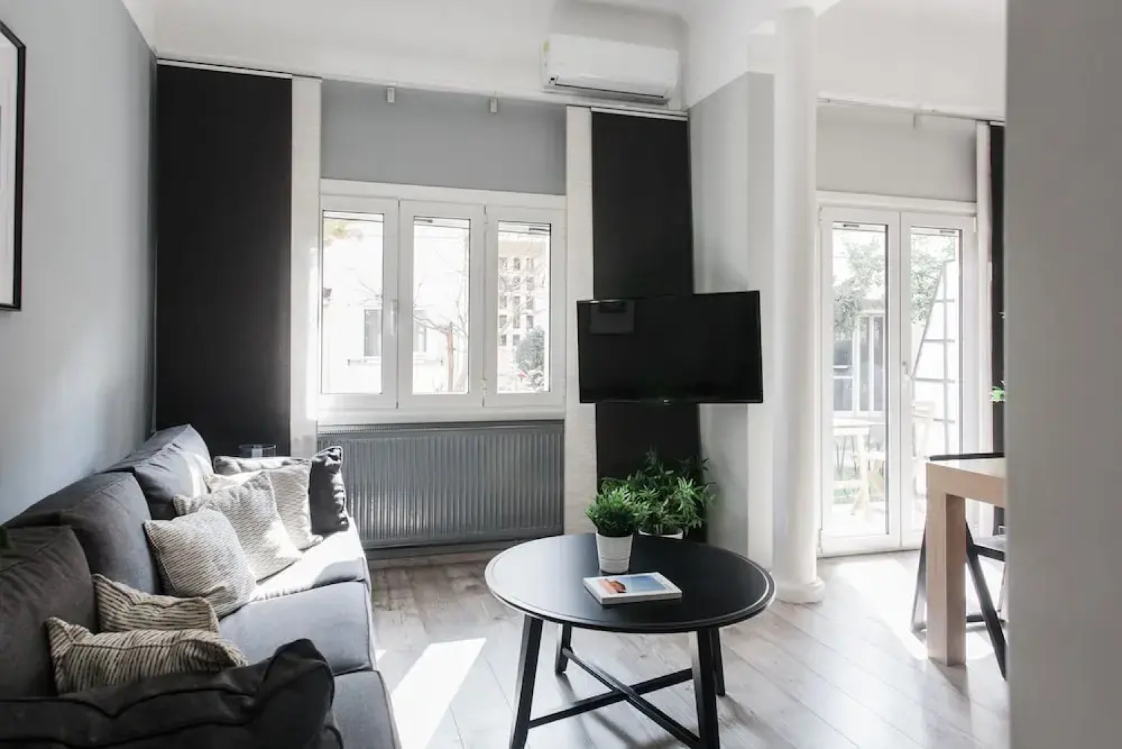 Unique 2BR Apartment in Filothei