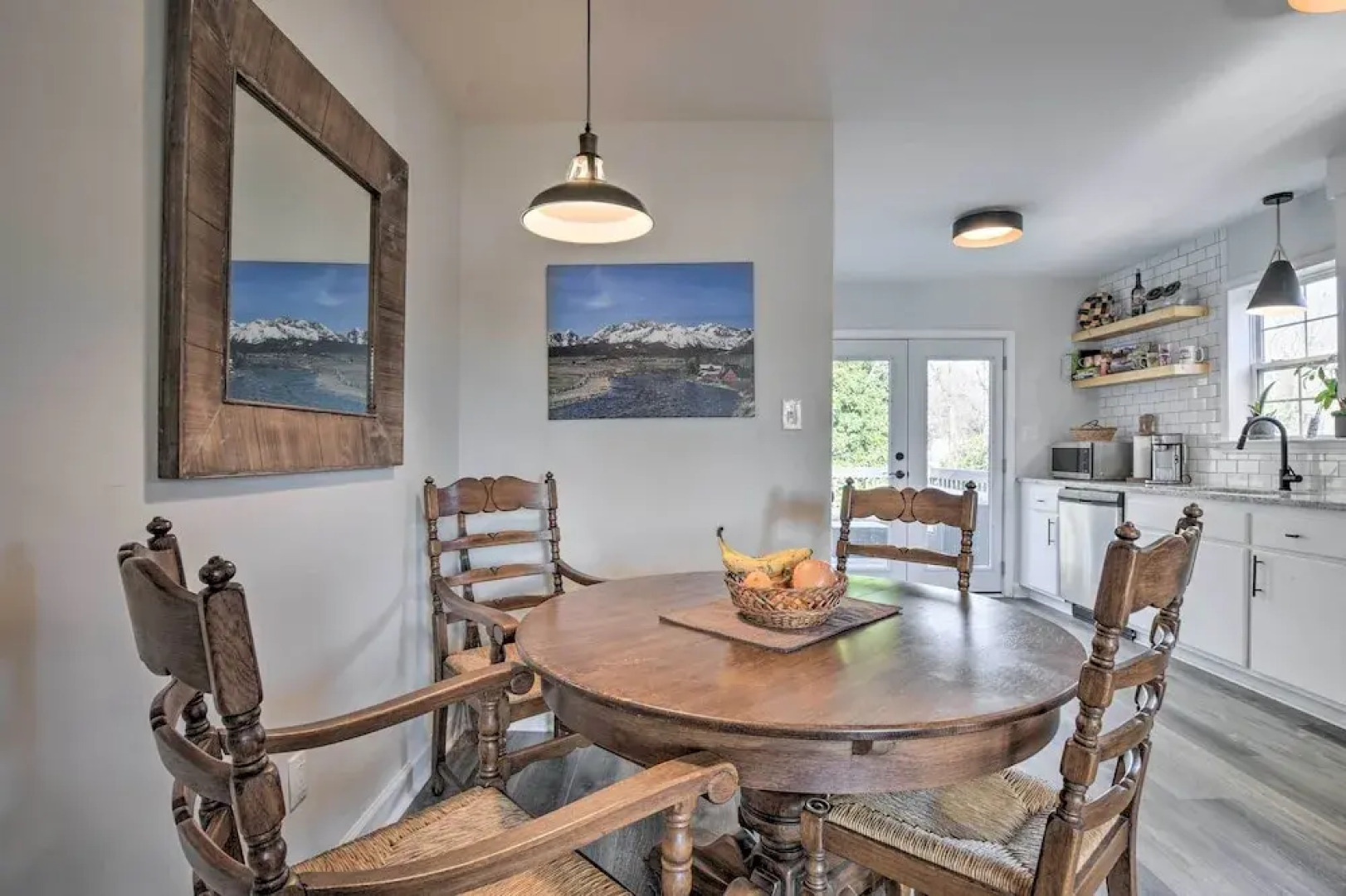 Pet-friendly Greenville Dwelling ~ 2 Mi From Dtwn!