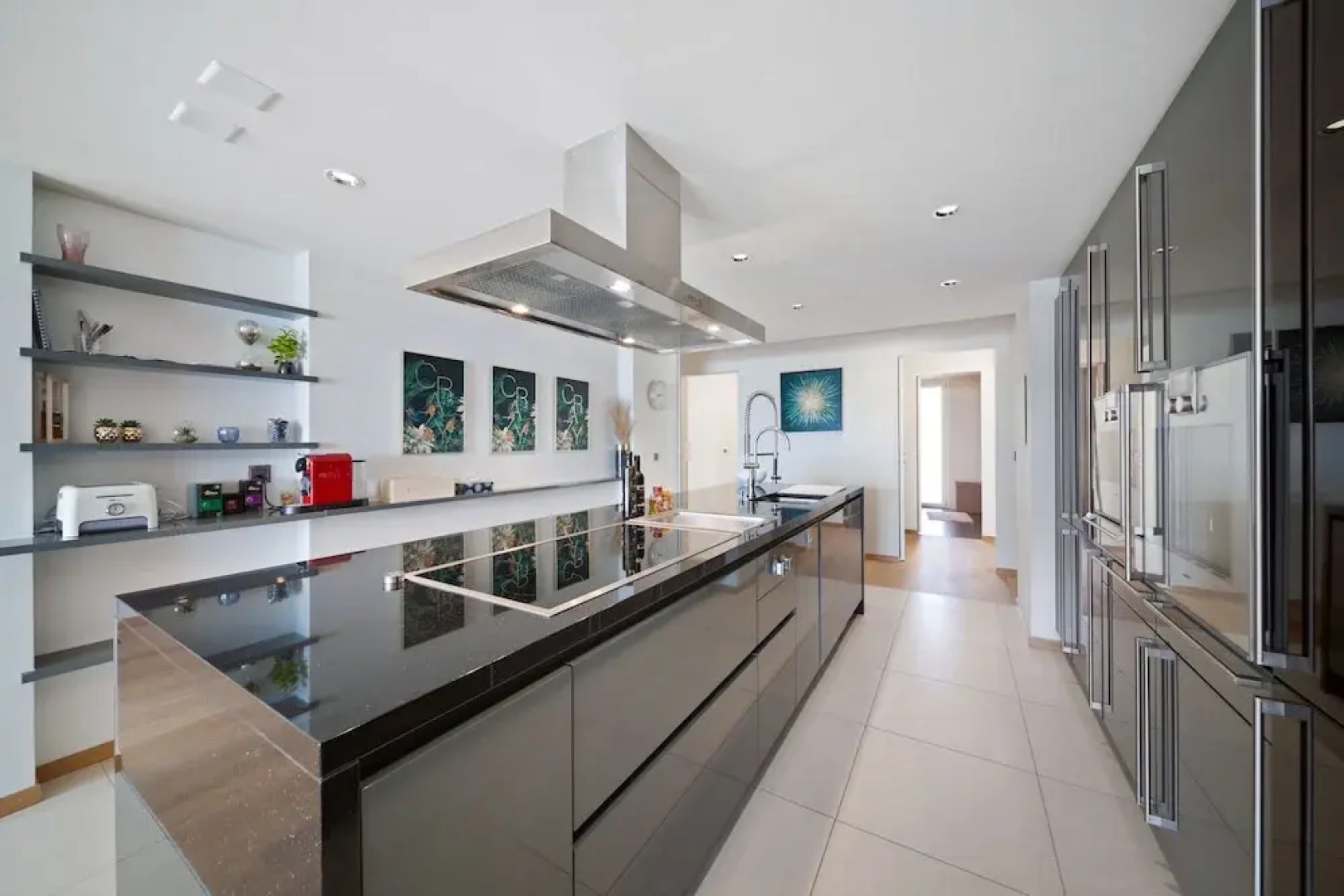 Montreux Panoramic Views 4BD Apartment