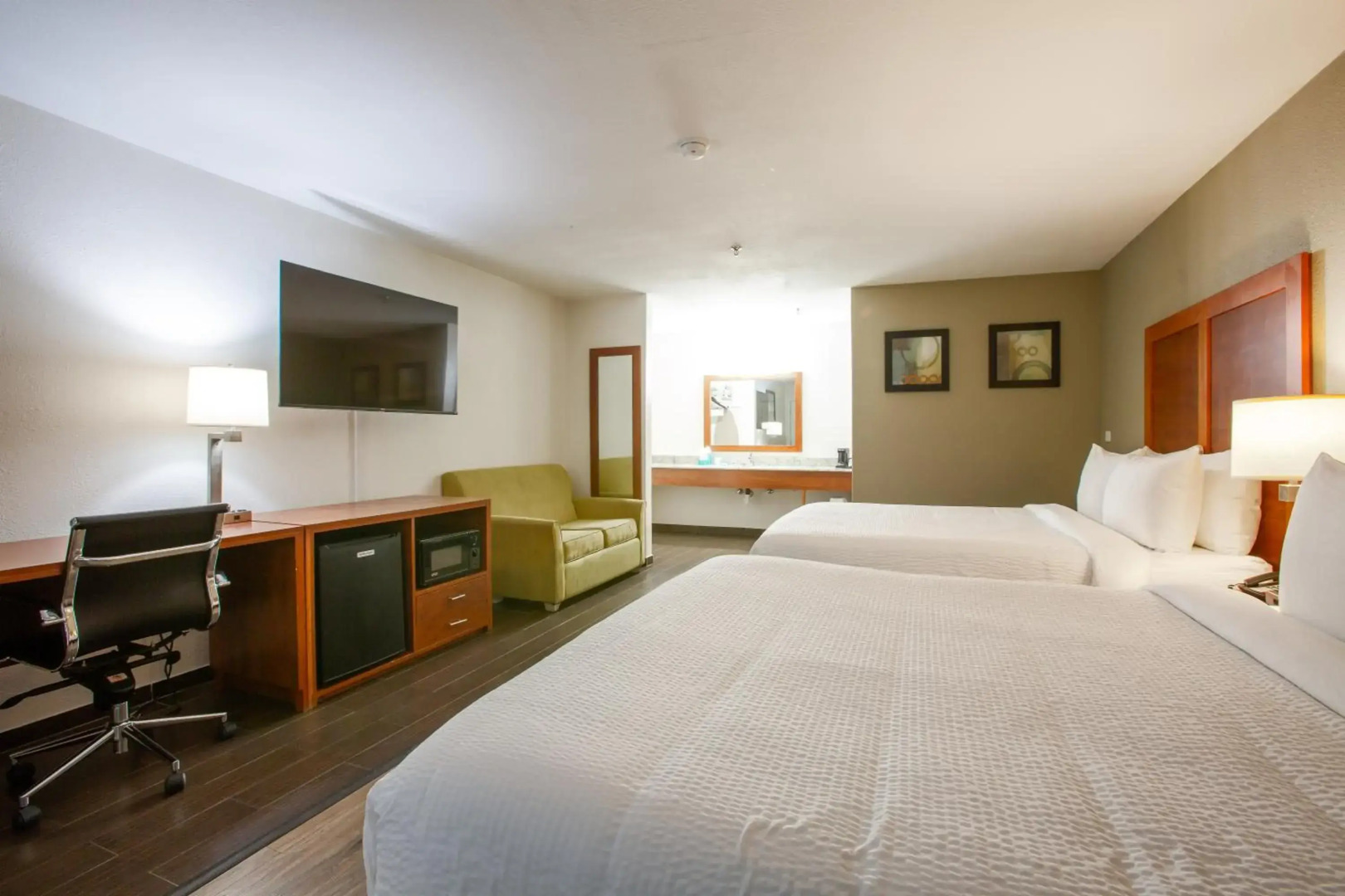 The Hotel Serene Glendale Peoria, Surestay Collection by BW