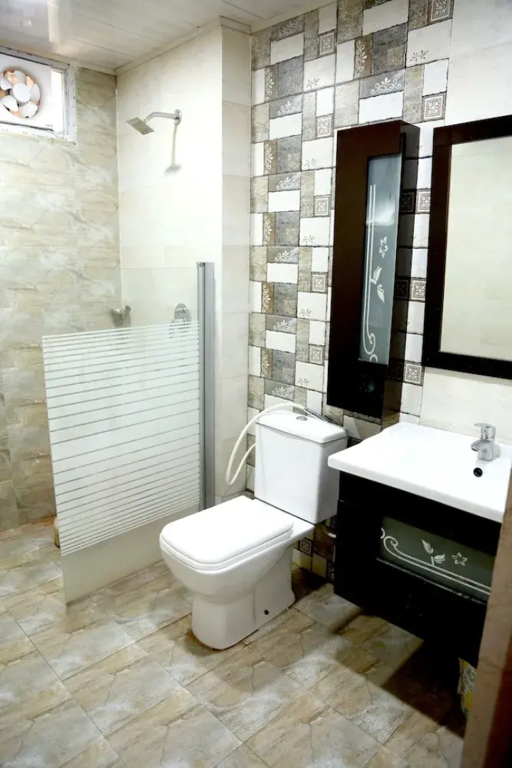 Bankey Bihari Holiday Homes By Naavagat