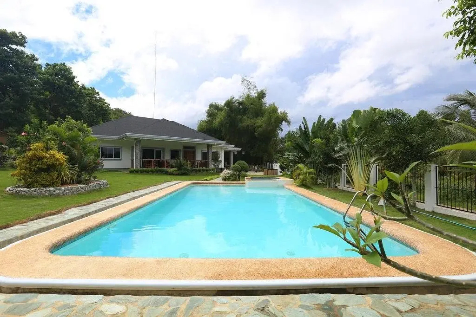 Garden Bungalows Resort