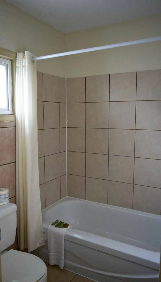 Centre Suites Inns Motel