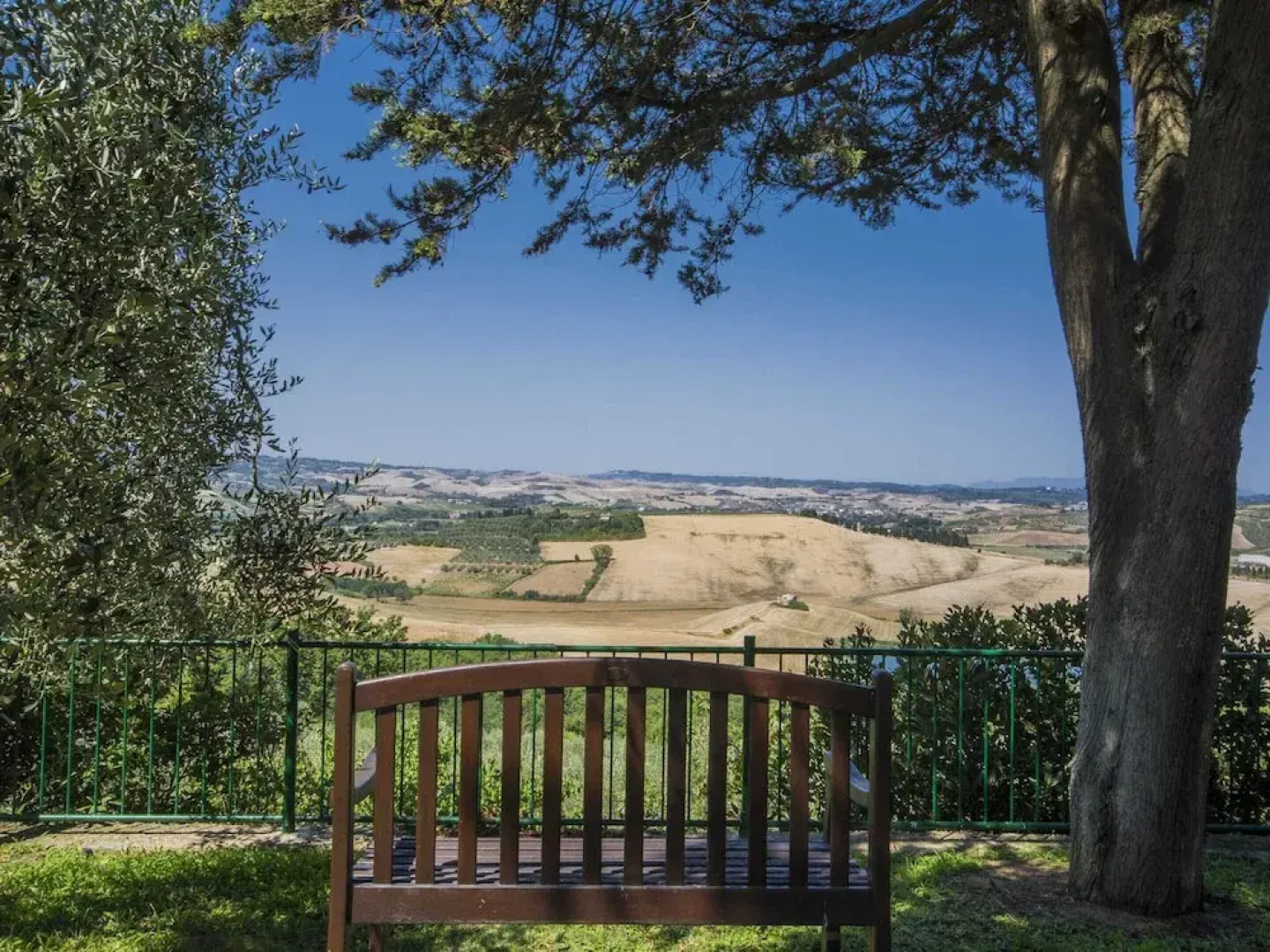 Belvilla by OYO Beautiful Farmhouse With Garden