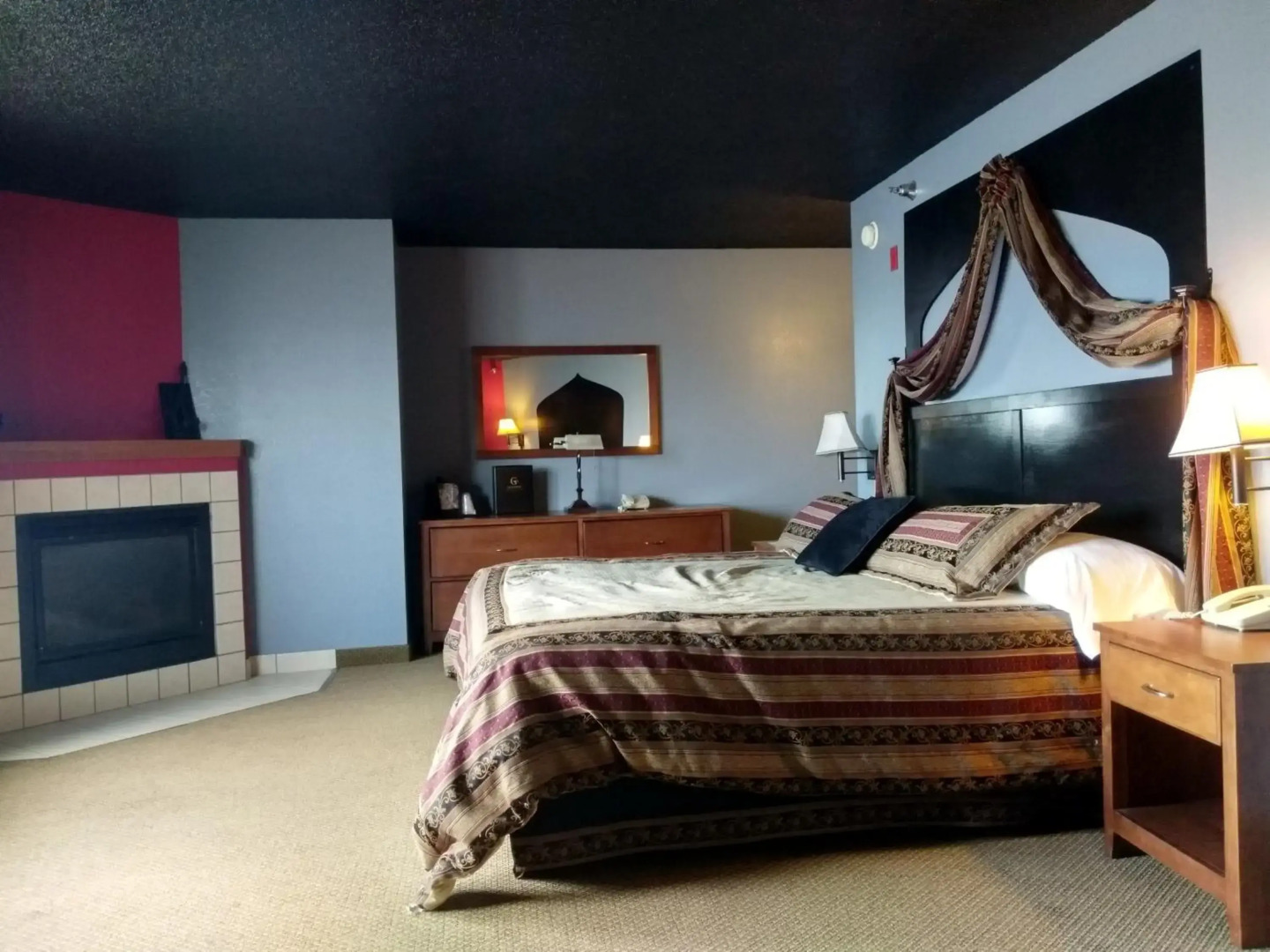 Madelia Hotel & Suites