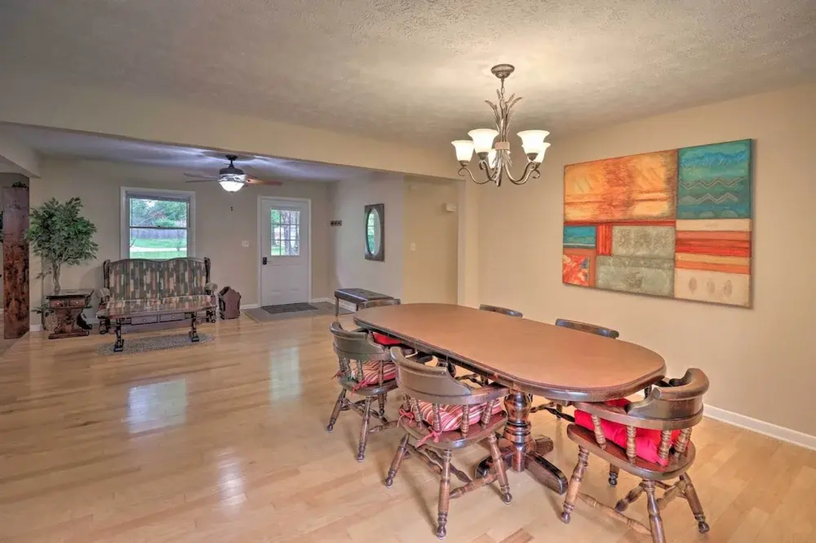 Hendersonville Home w/ Fire Pit: 5 Mi to Downtown!