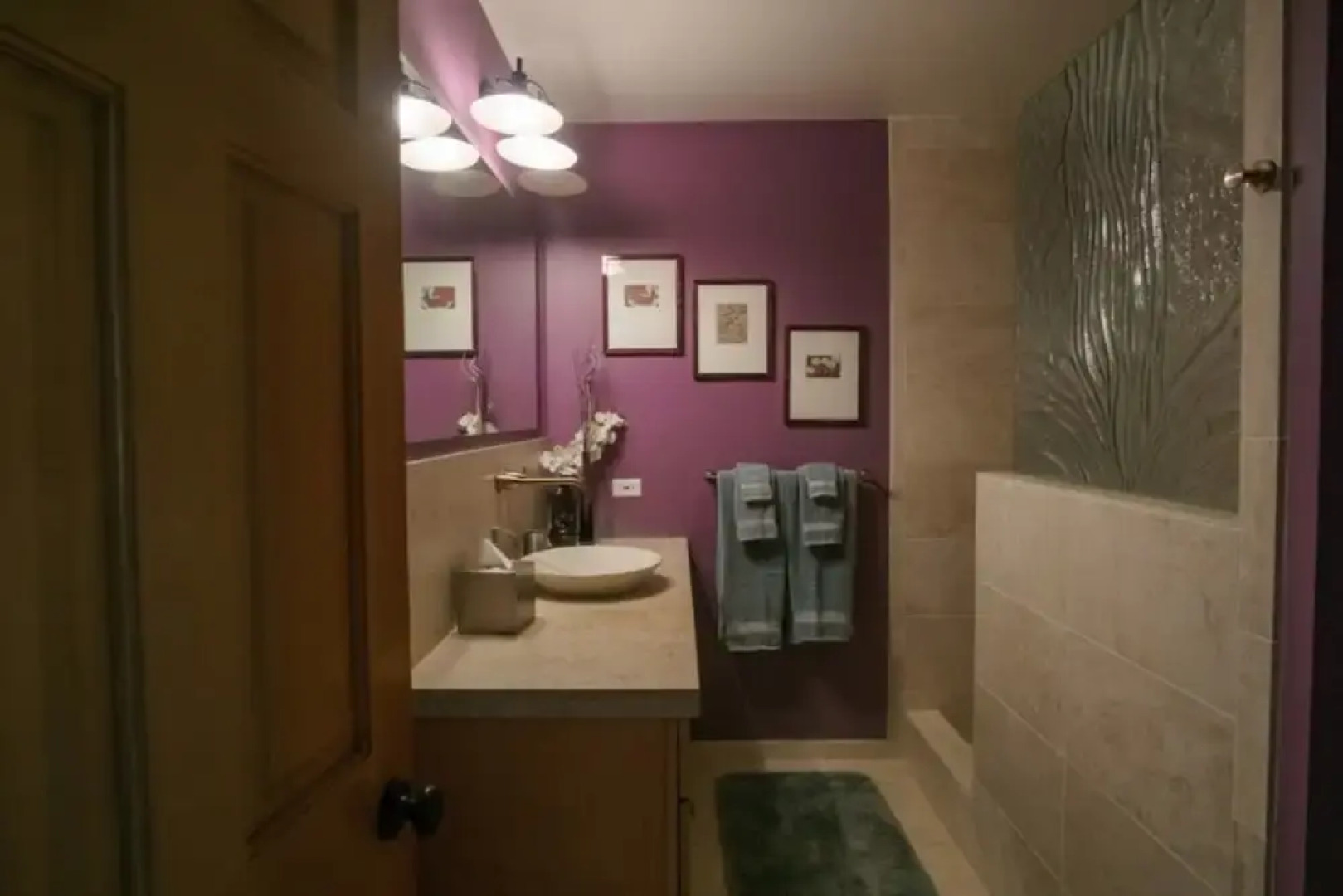 Hale Kipa Perched on the Bluffs