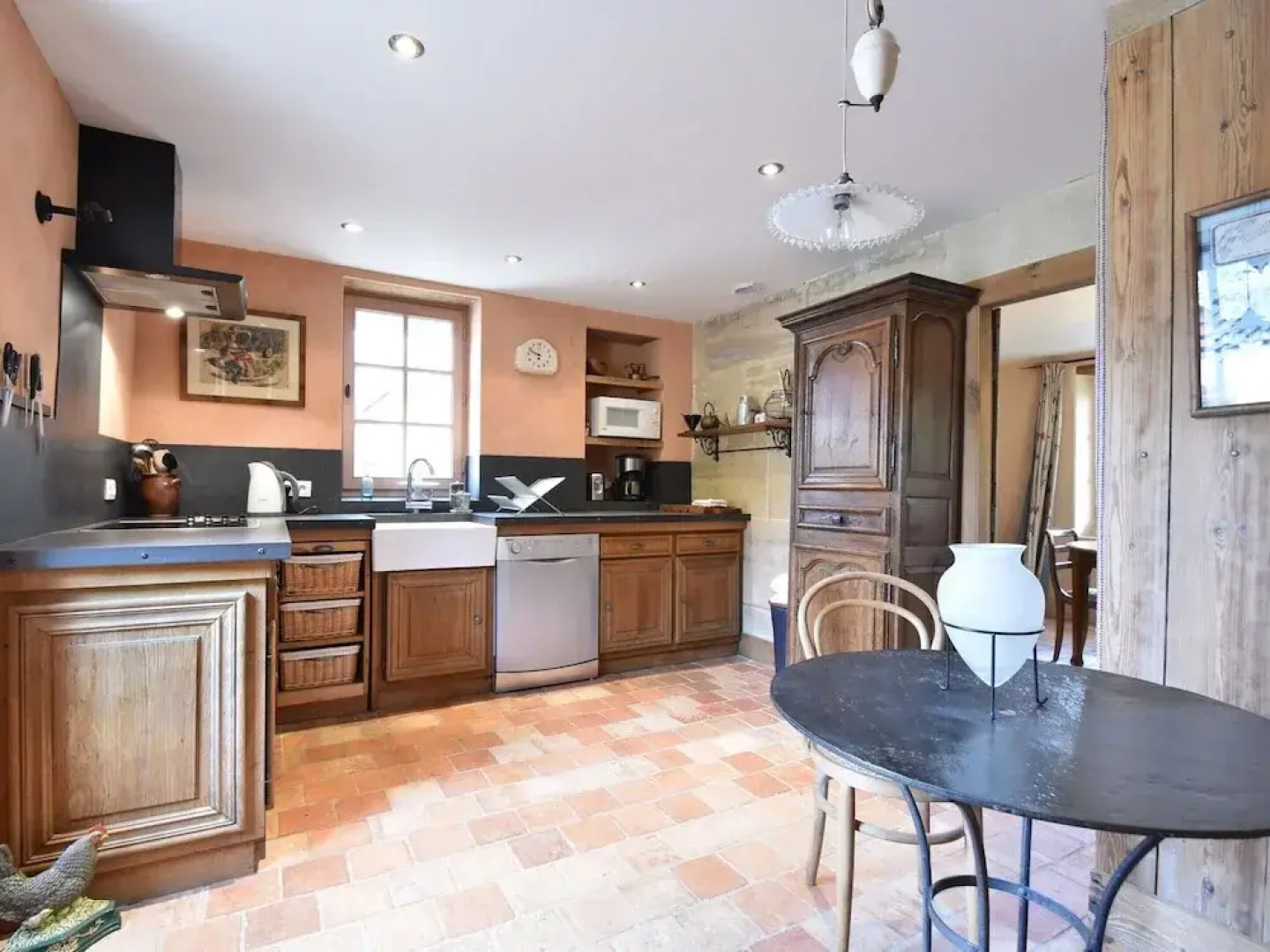 Luxurious Mansion in Castle Grounds in Lantheuil