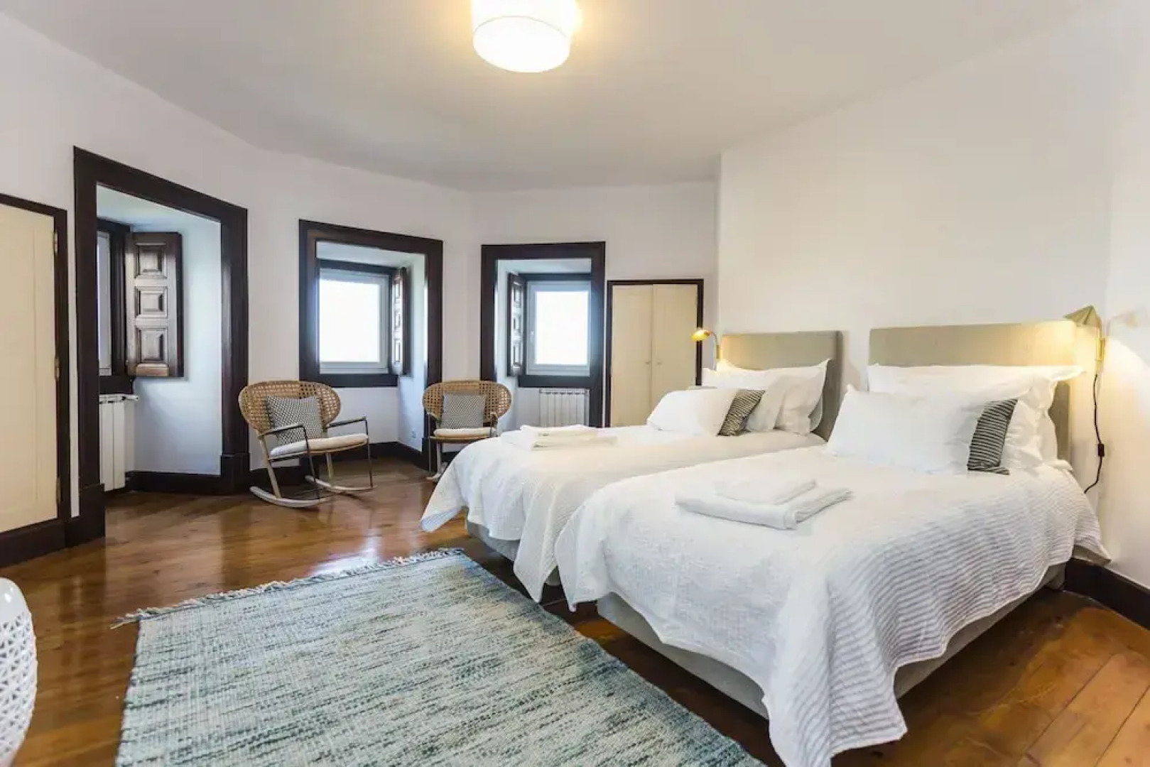 Seafront Manor by Cadenzalux