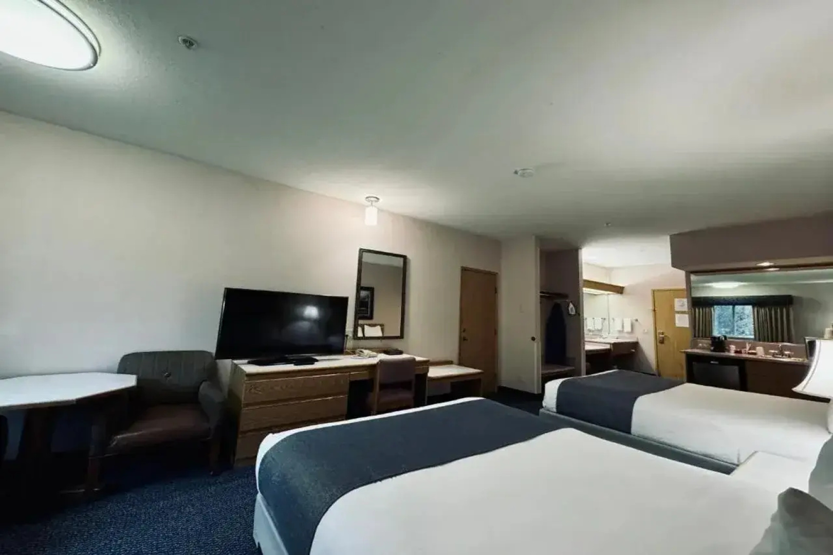 The Tillamook Inn