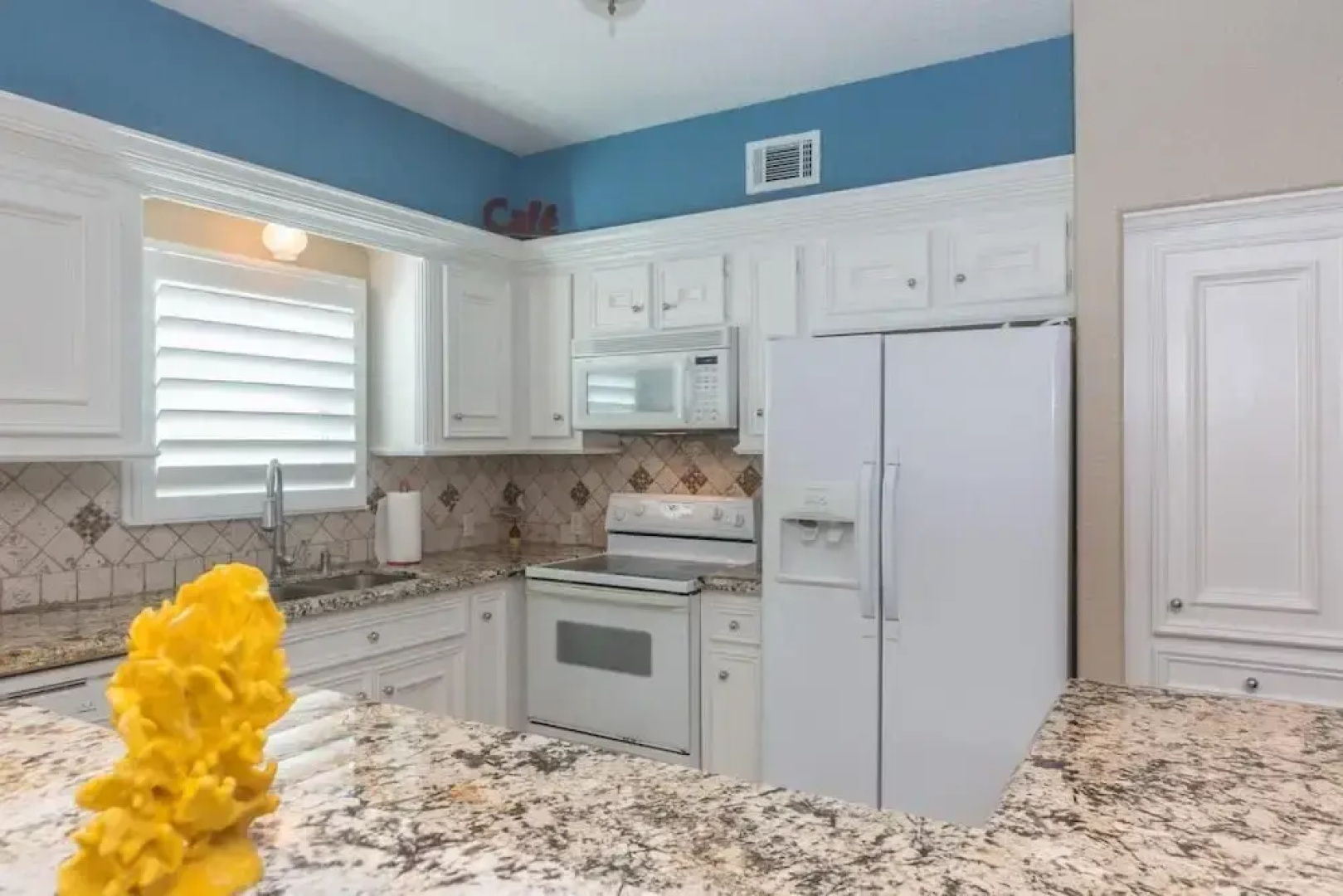 Tropical Oasis In Beautiful Galveston-tiki Island 3 Bedroom Home by Redawning