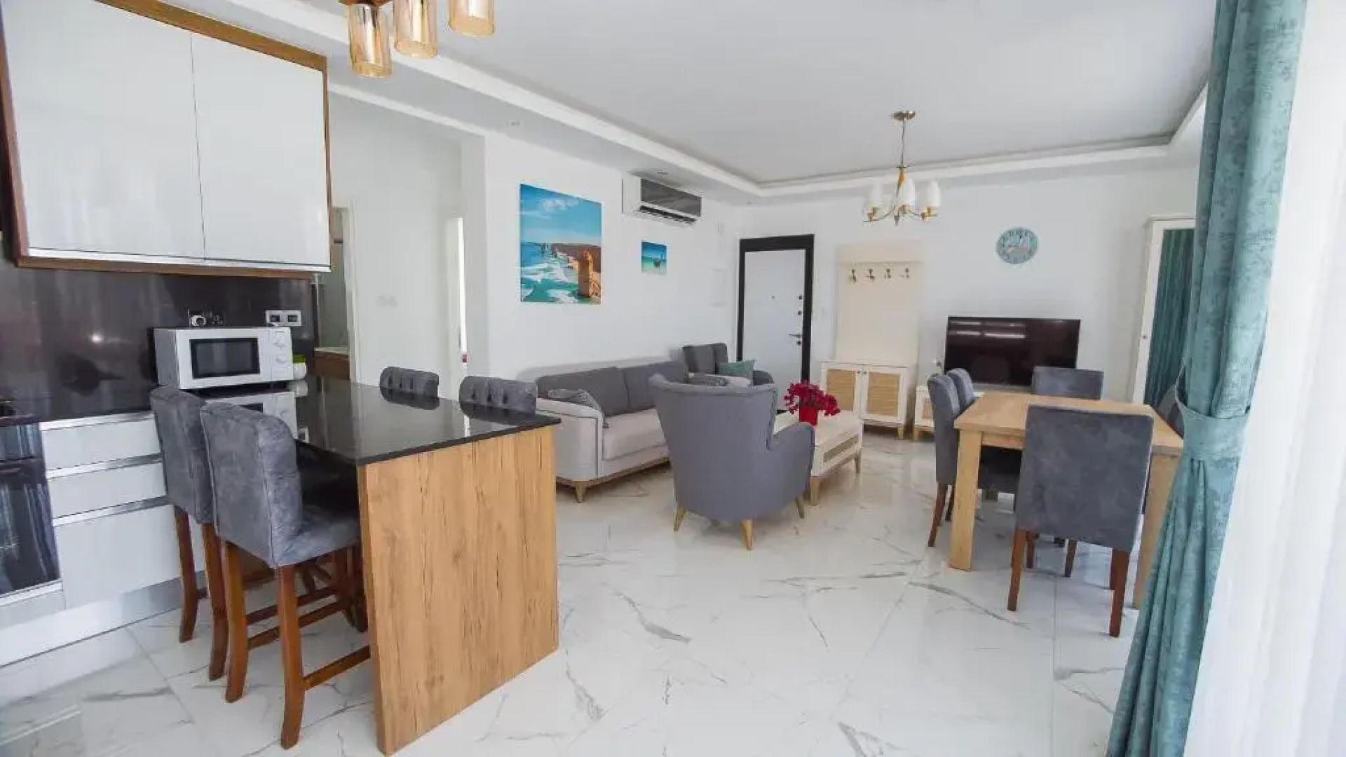 Emerald seaside residence at Four Seasons