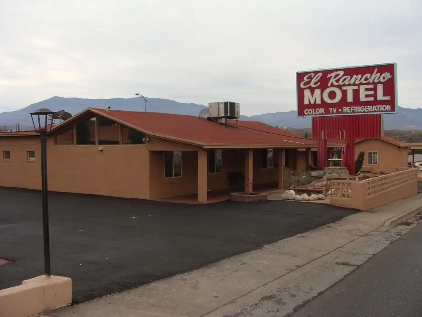 El Rancho Motel