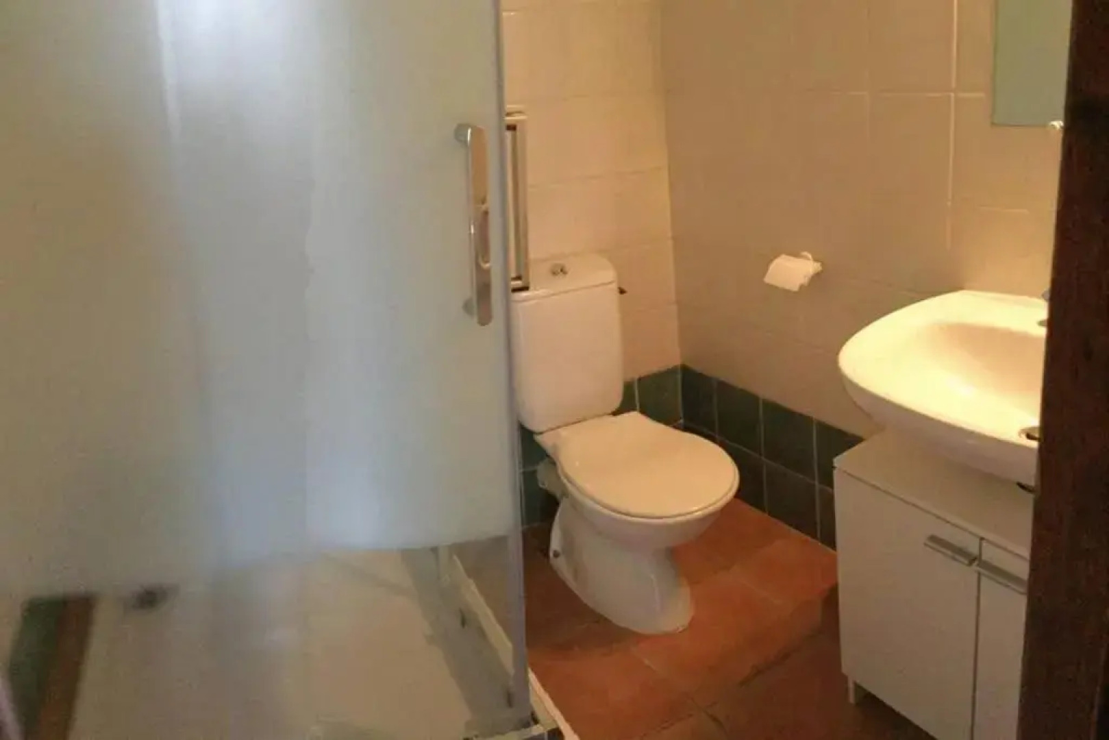 Partie d'une ferme provençale avec piscine privée, située proche d'Avignon, à Bédarrides, 6 prs, LS6-342-FRAGOUN