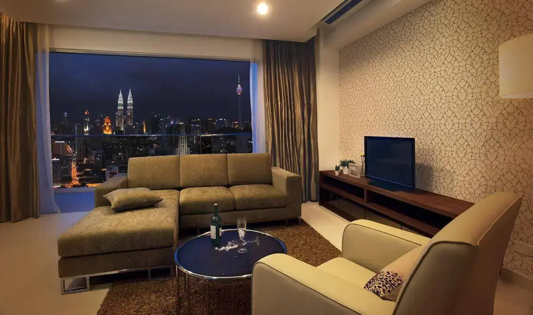 Regalia Upper View Hotel