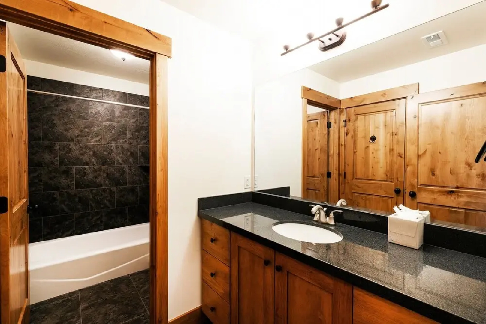 Parks Edge 1119 West Abigail by Blueswell