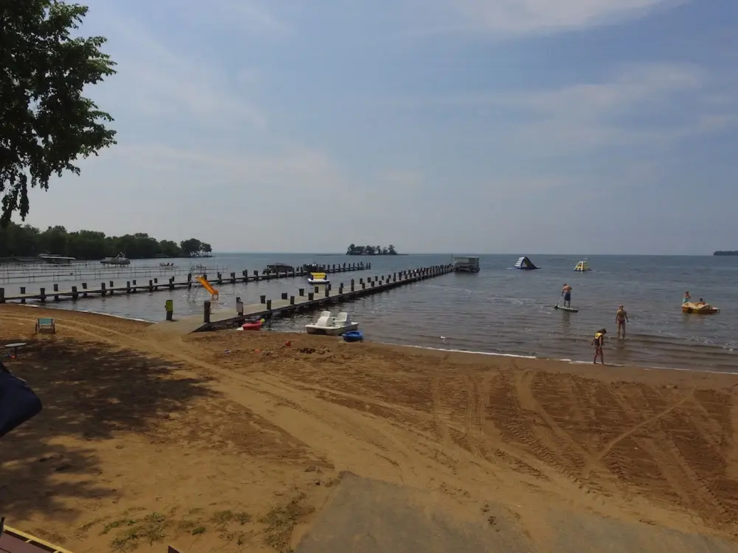 Appeldoorn's Sunset Bay Resort