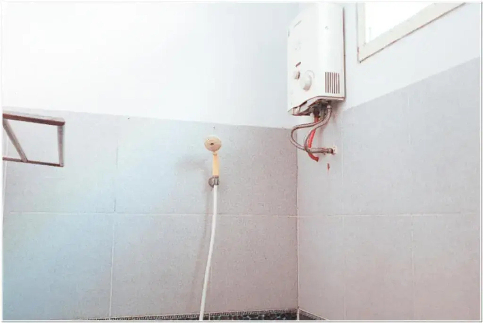 RedDoorz near Bojonegoro Train Station