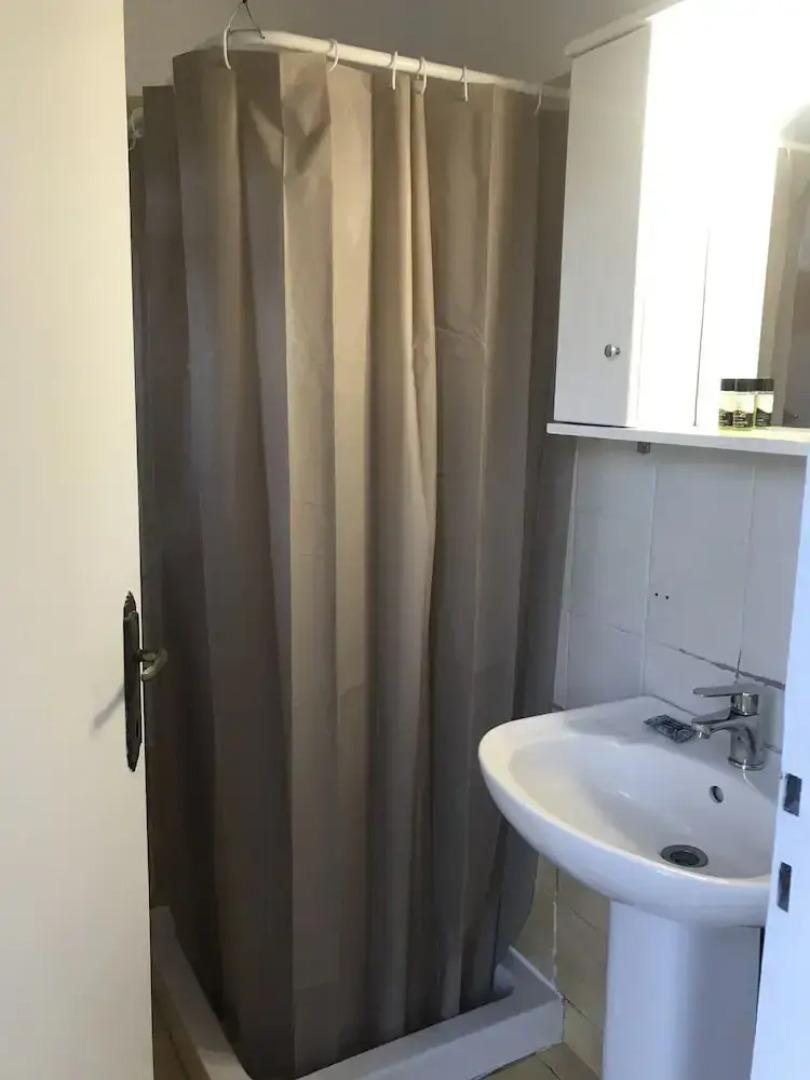 Room-studio in Banos Apartments With sha