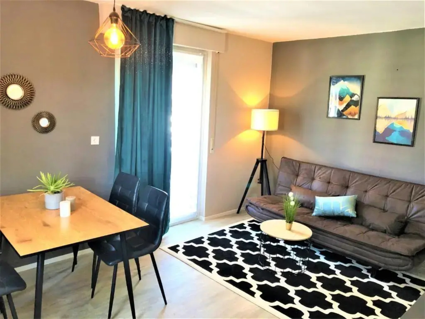 Central-Modern-Luxury with Balcony, The Lake by SA-Grandeur