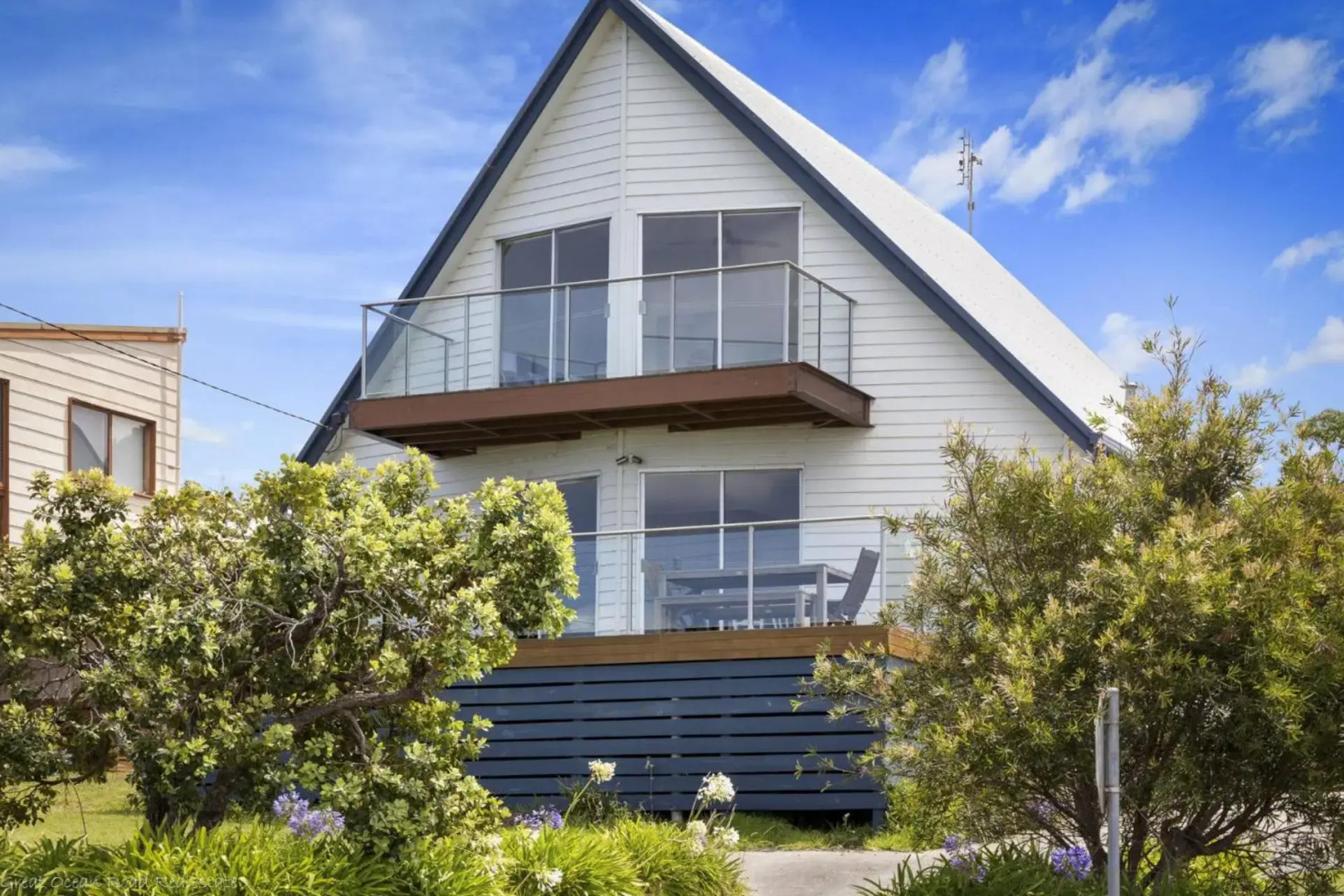 Sea Sunrise Ocean Views and Walk To Beach