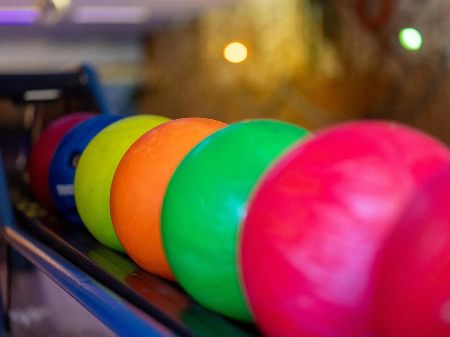 Thatched Holiday Home With two Bathrooms Near the Sea