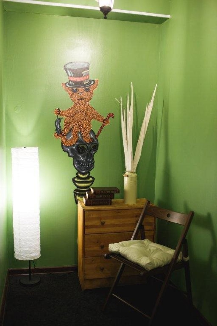Art-Hostel Contrast