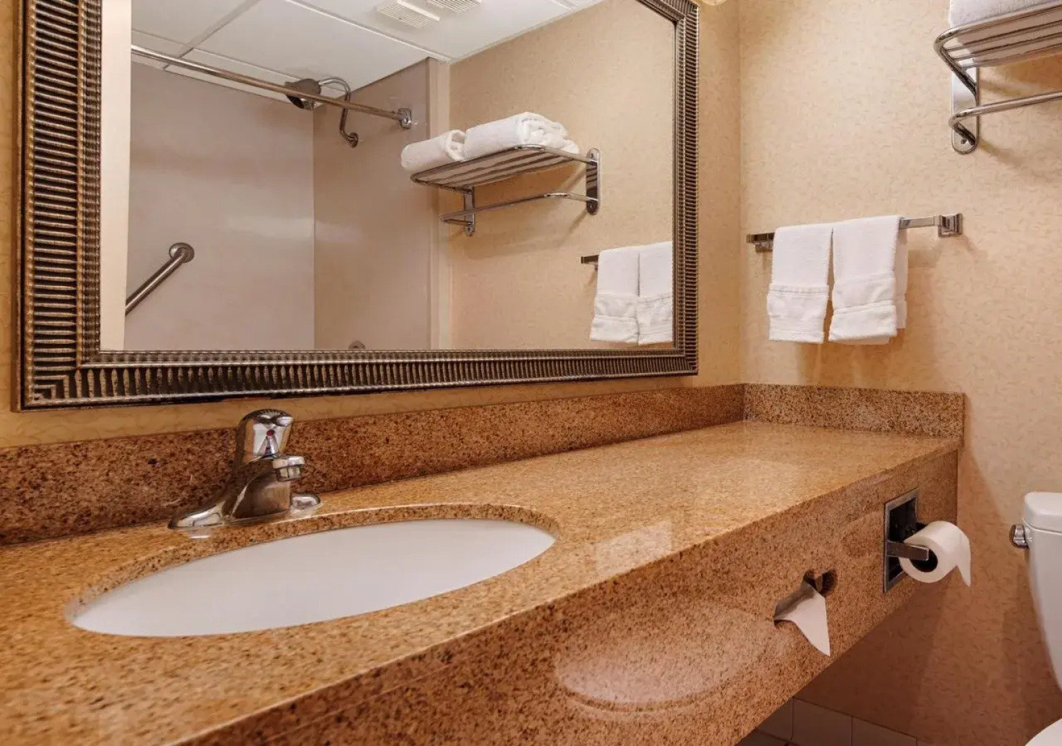 Quality Inn & Suites Morgantown - University Area