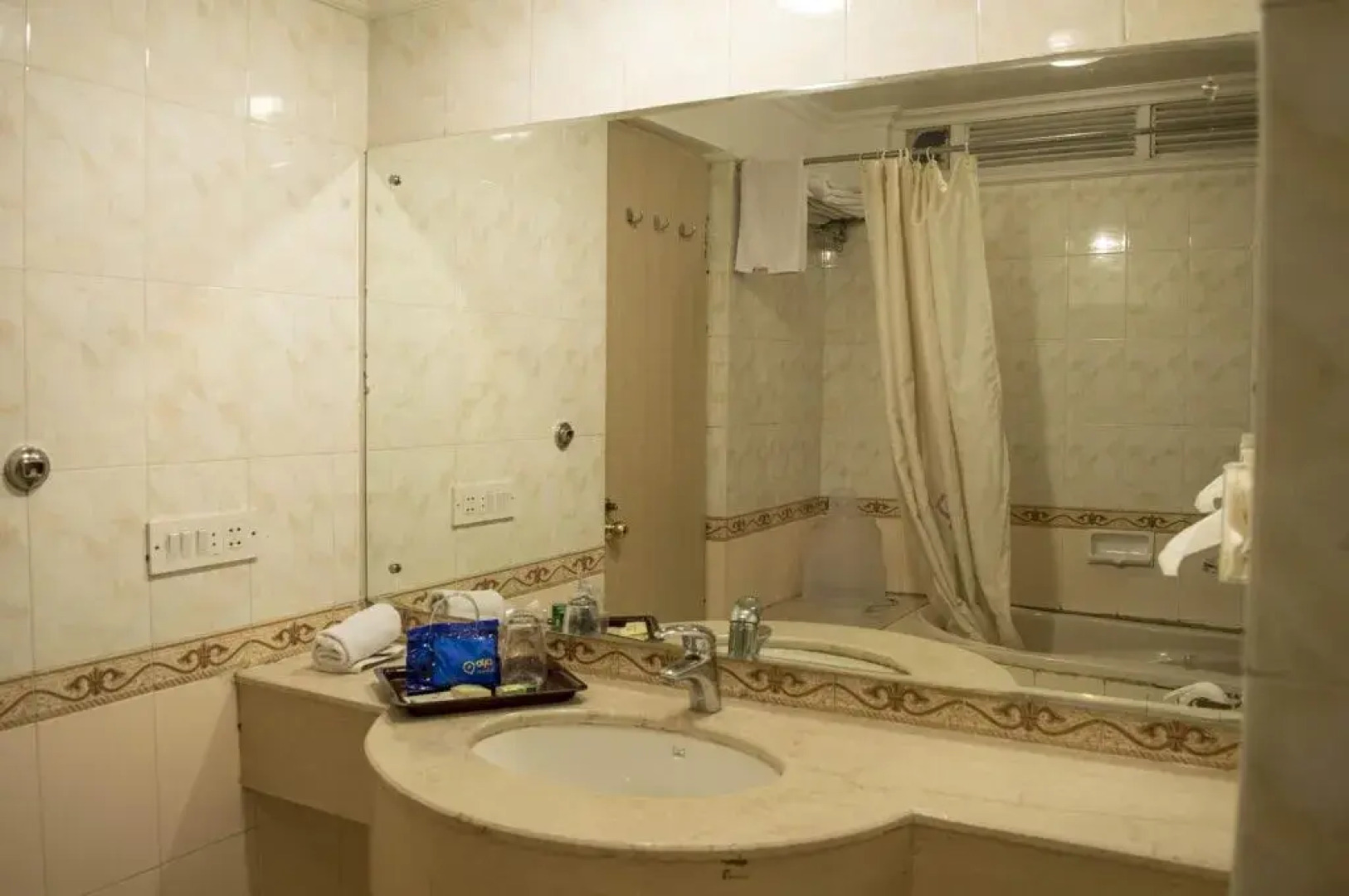 OYO Premium Zone I MP Nagar 2