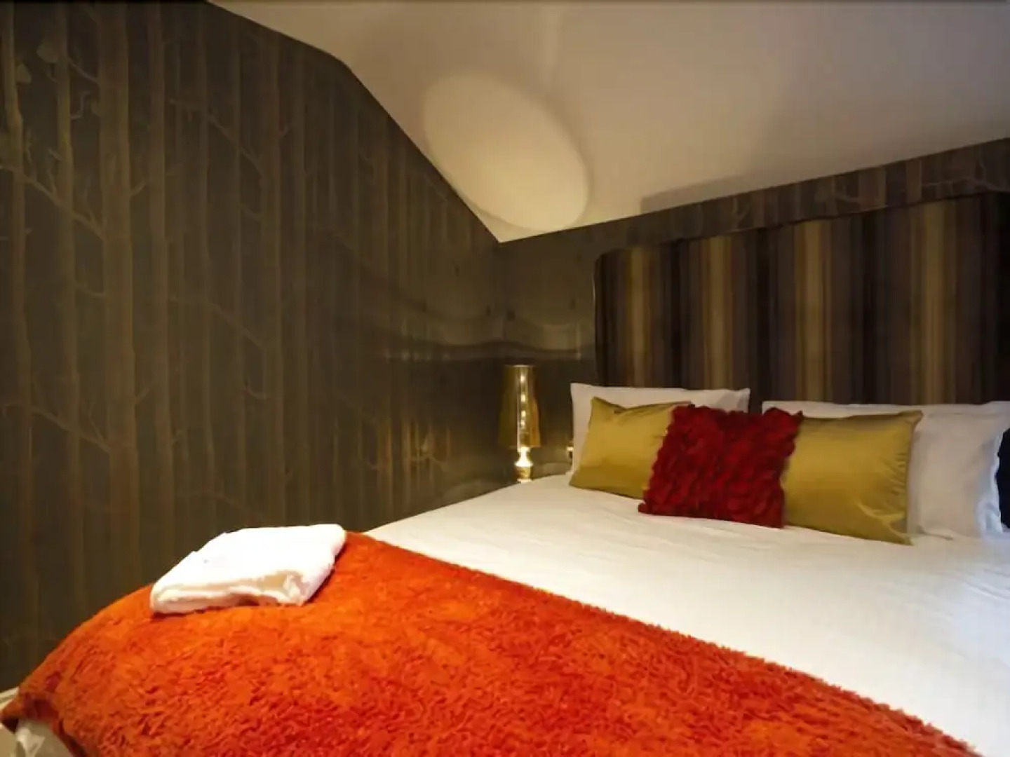 Mode Breck Apartments