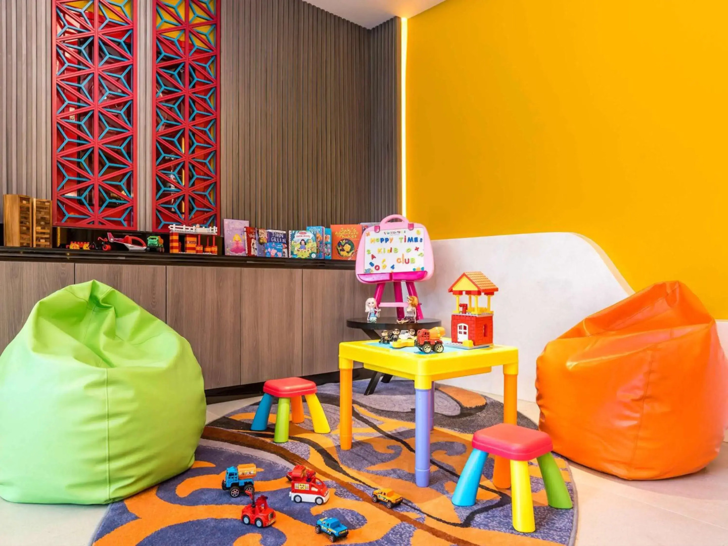 Отель ibis Styles Phuket City Hotel