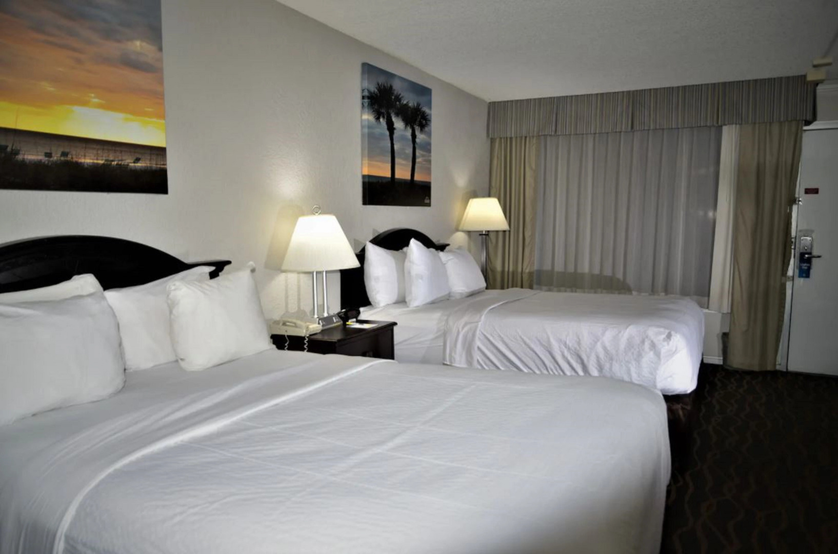 Days Inn by Wyndham Stuart