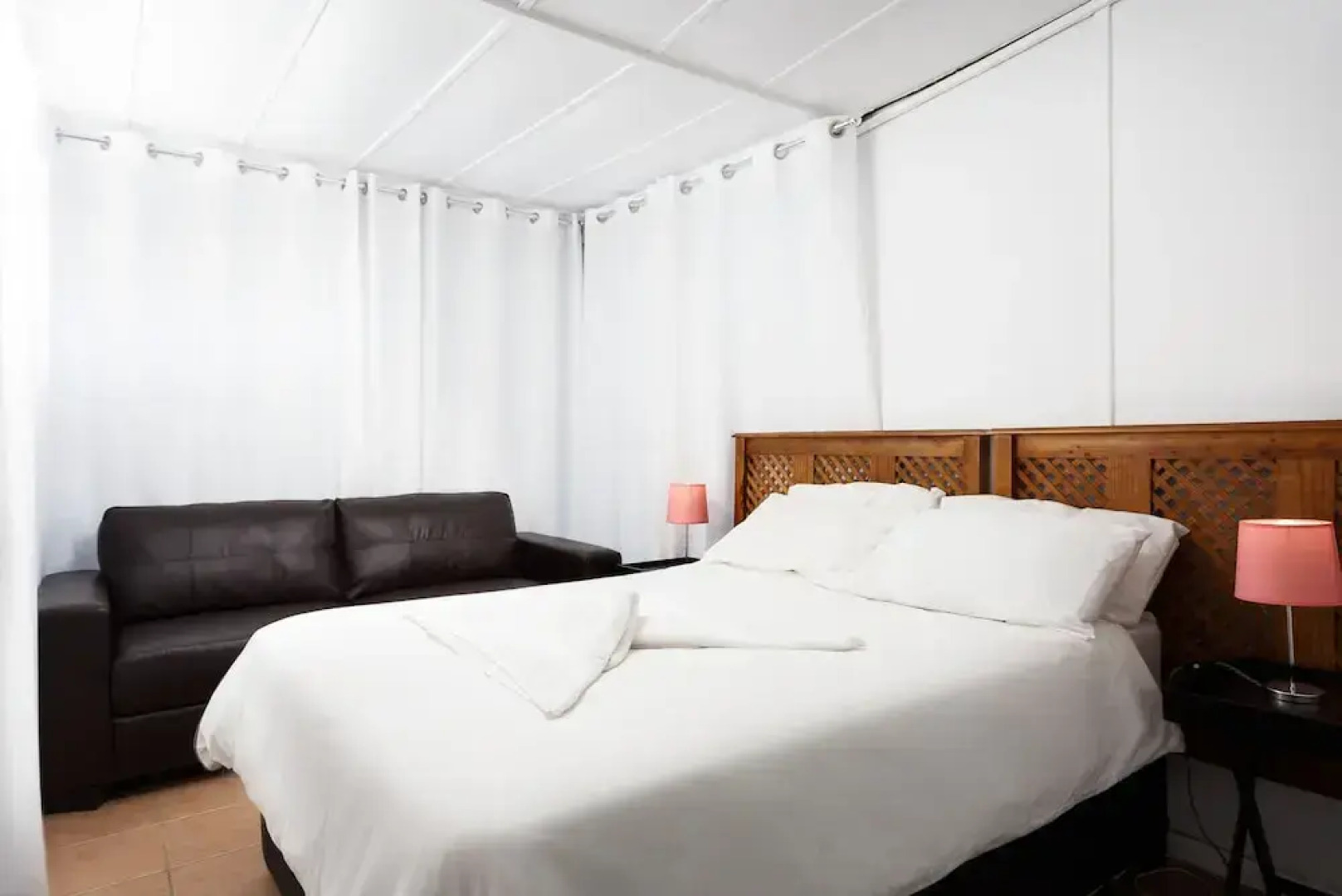 Gariep Dam SunRose Group of Guest Houses