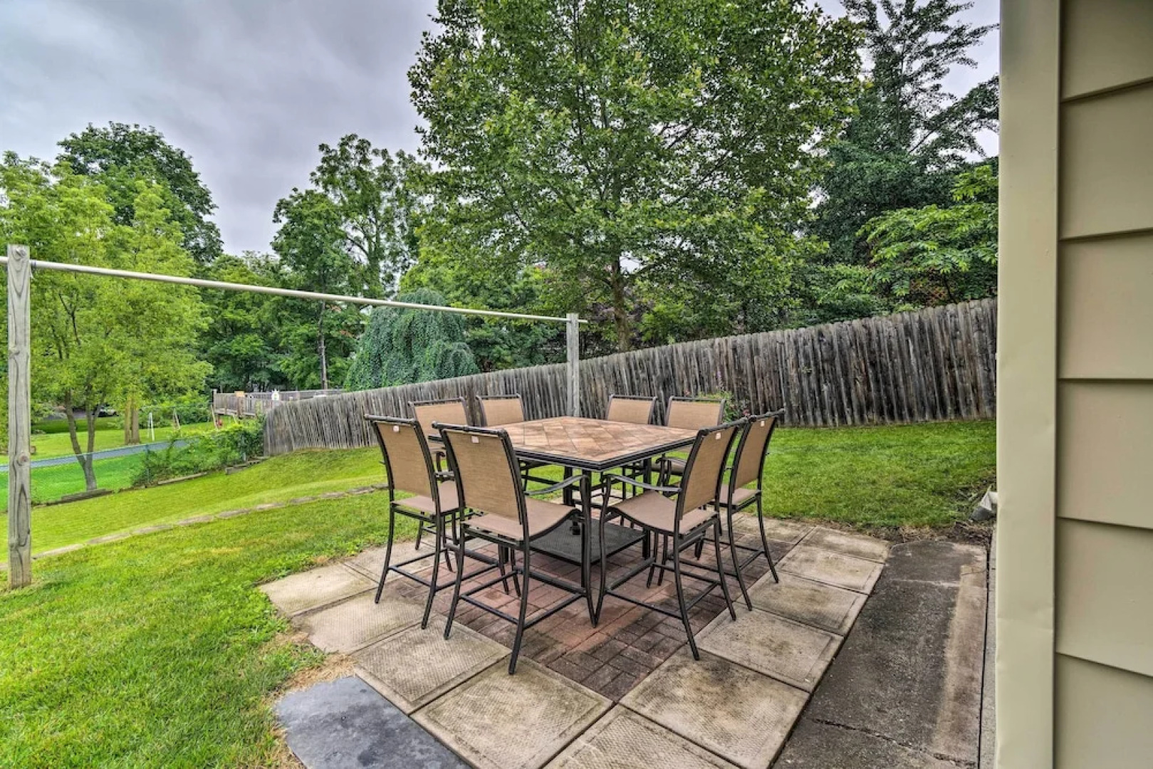 Penn Yan Escape w/ Yard, 1 Mi to Keuka Lake!