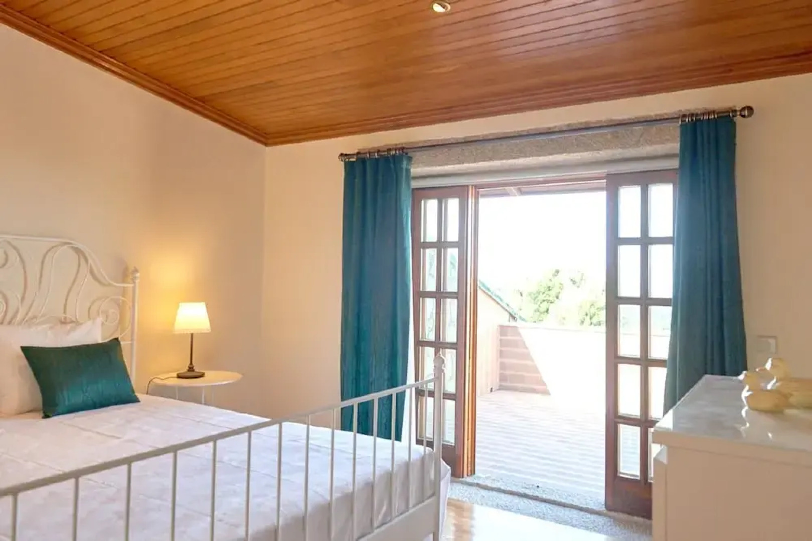 House With 5 Bedrooms in Cristelo, With Wonderful sea View, Private Po