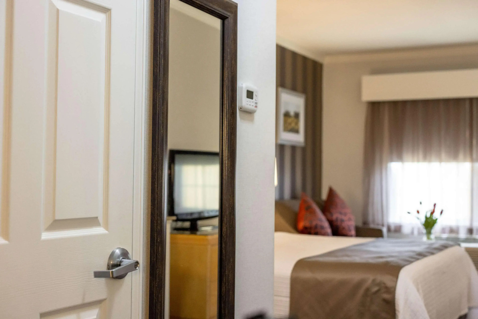 Best Western Plus Dixon Davis