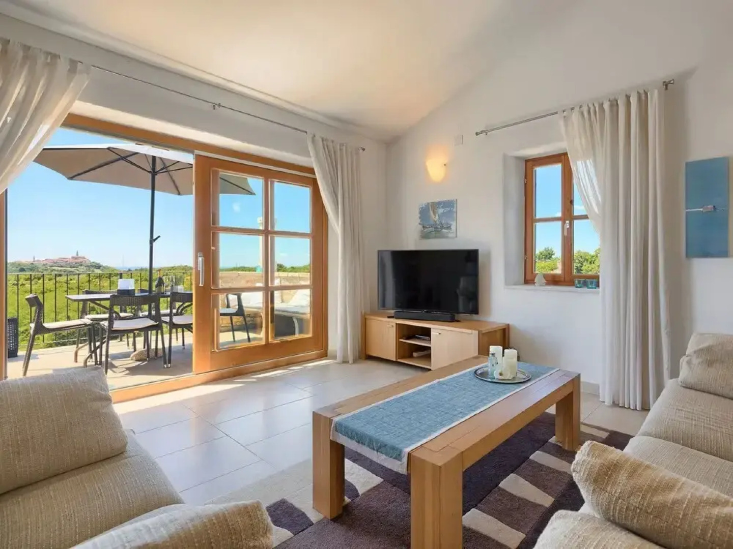 Bibali in Bibali With 3 Bedrooms and 3 Bathrooms