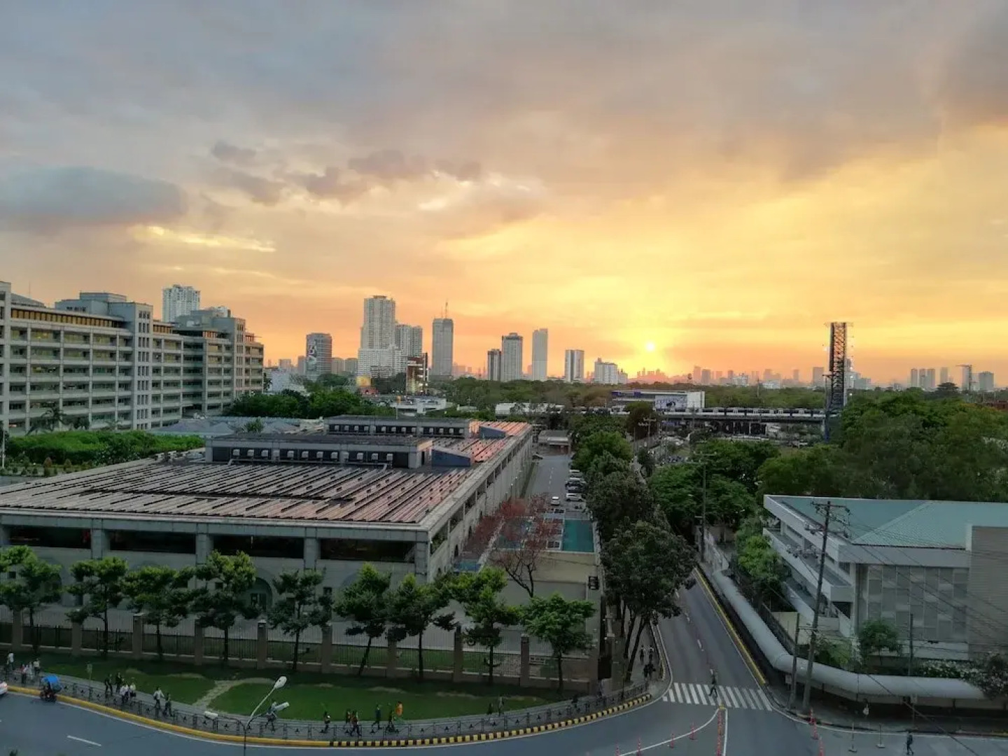 Indigo Manila Apartment @ ADB