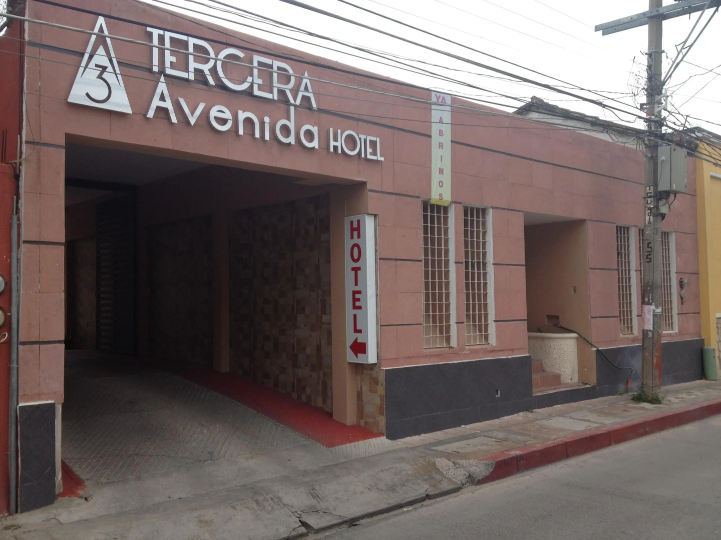 Tercera Avenida Hotel
