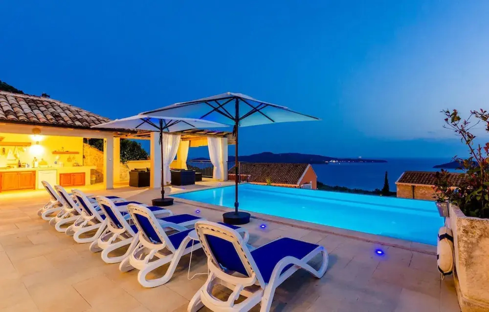 Nice Home in Brsecine With Wifi and 3 Bedrooms