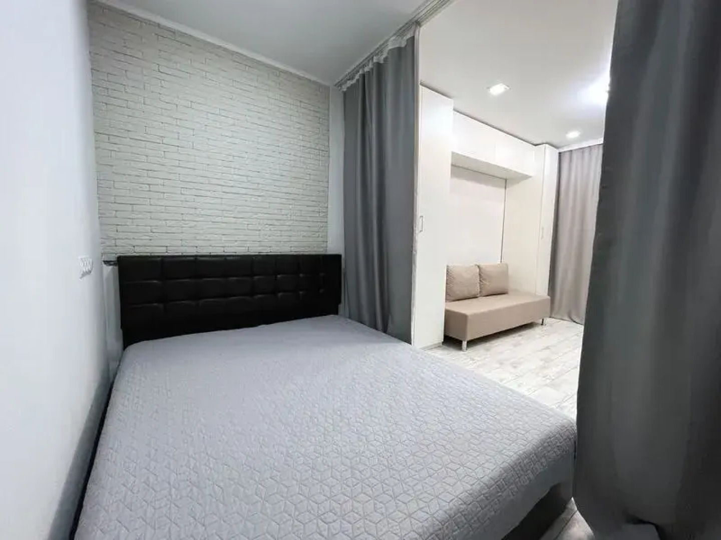 Апартаменты Статус на ул. Молодежная, д. 12, кв. 53