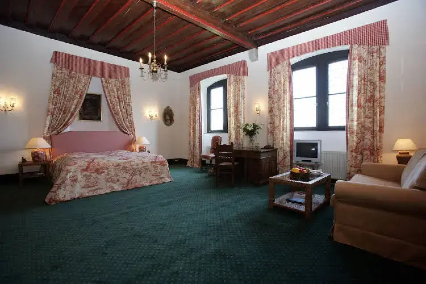 Schlosshotel Götzenburg