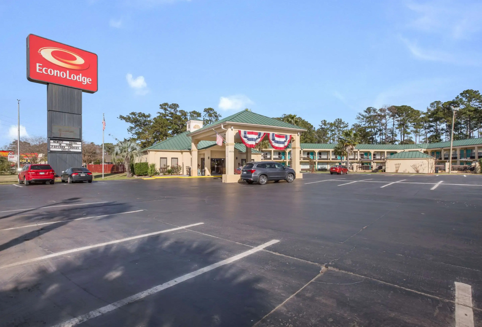 Econo Lodge Inn & Suites Hardeeville-I-95
