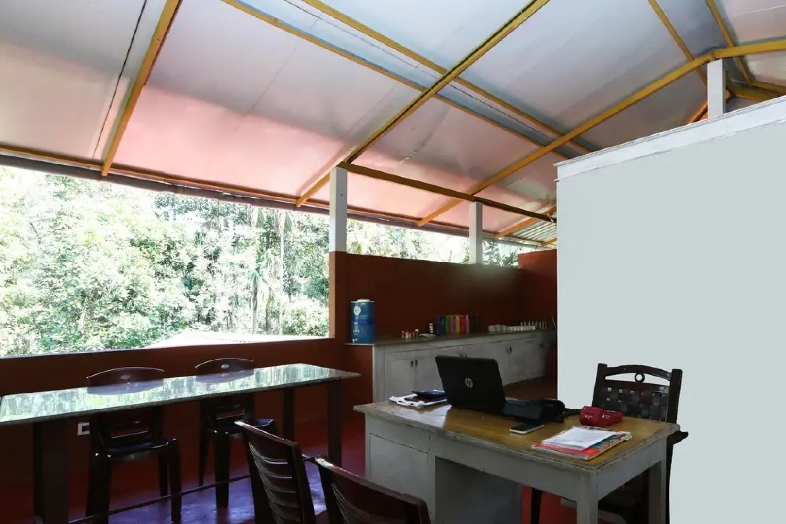 OYO 22437 Jungle Hut