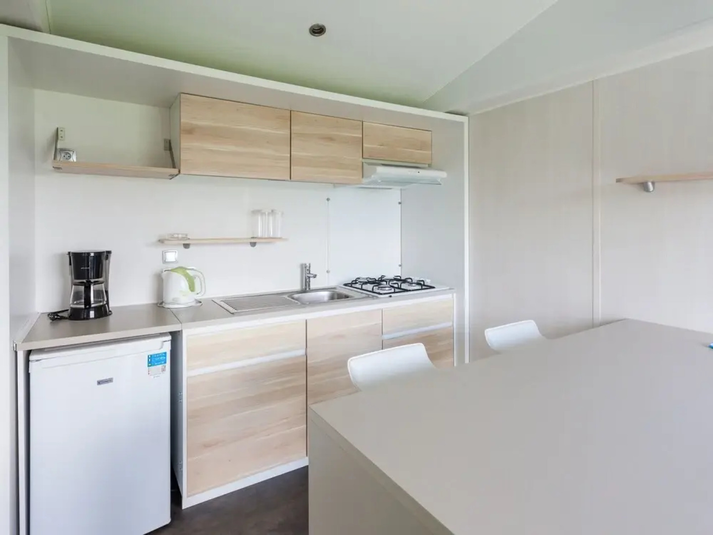 Cozy Mobile Home in Januv Dul With Swimming Pool