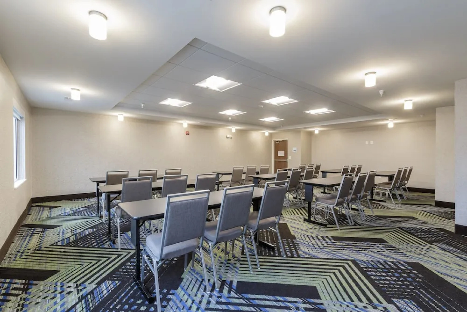 Holiday Inn Express & Suites South Bend South