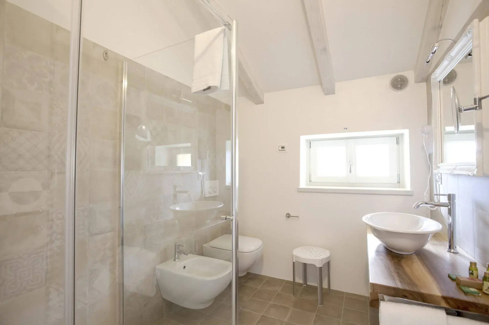 Villa Italia Luxury Suites and Apartments
